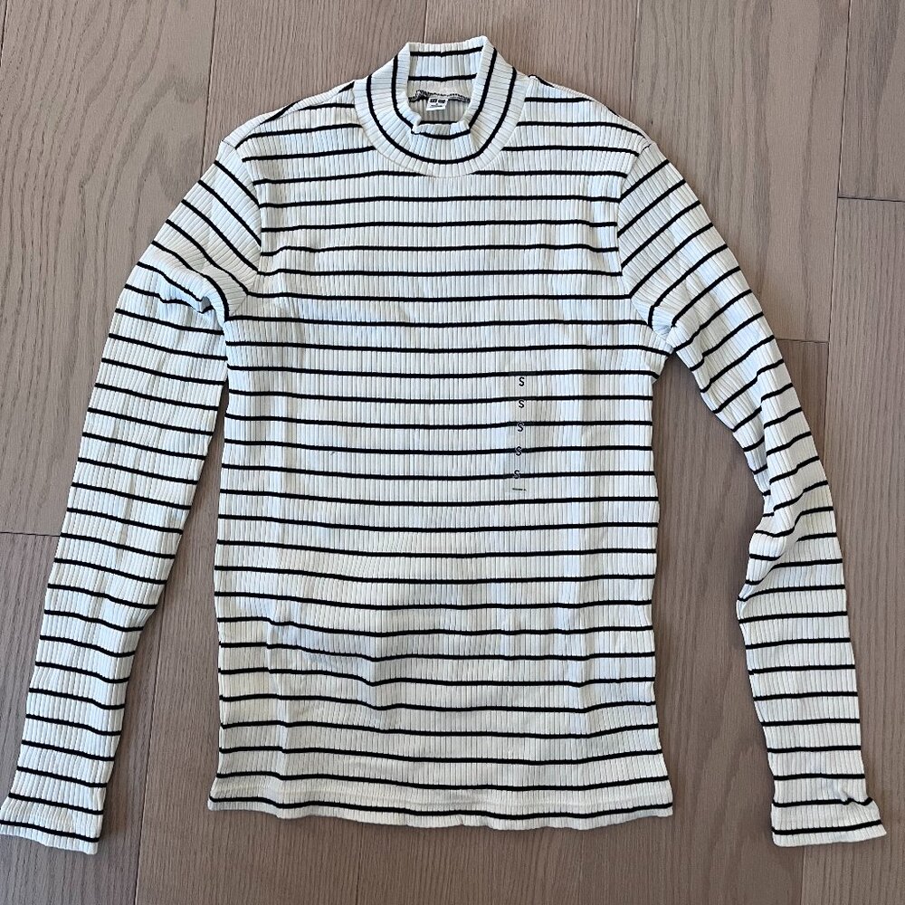 NEW Uniqlo mock neck sweaters, Size S (4 colors avail!)